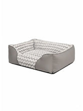 Soft Nest™ Enclosed Cat Bed