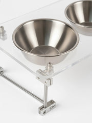 Minimal Cat Feeding Station